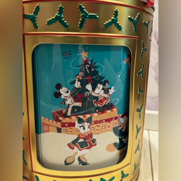 Musical Popcorn Bucket! 2023 Christmas Walt Disney World Parks - Picture 9 of 16